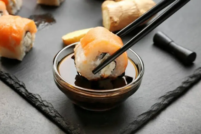 comida japonesa shoyu japones salmao sushi