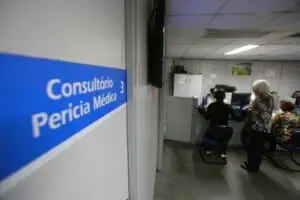 INSS exige documentos na perícia médica: guia completo para o segurado