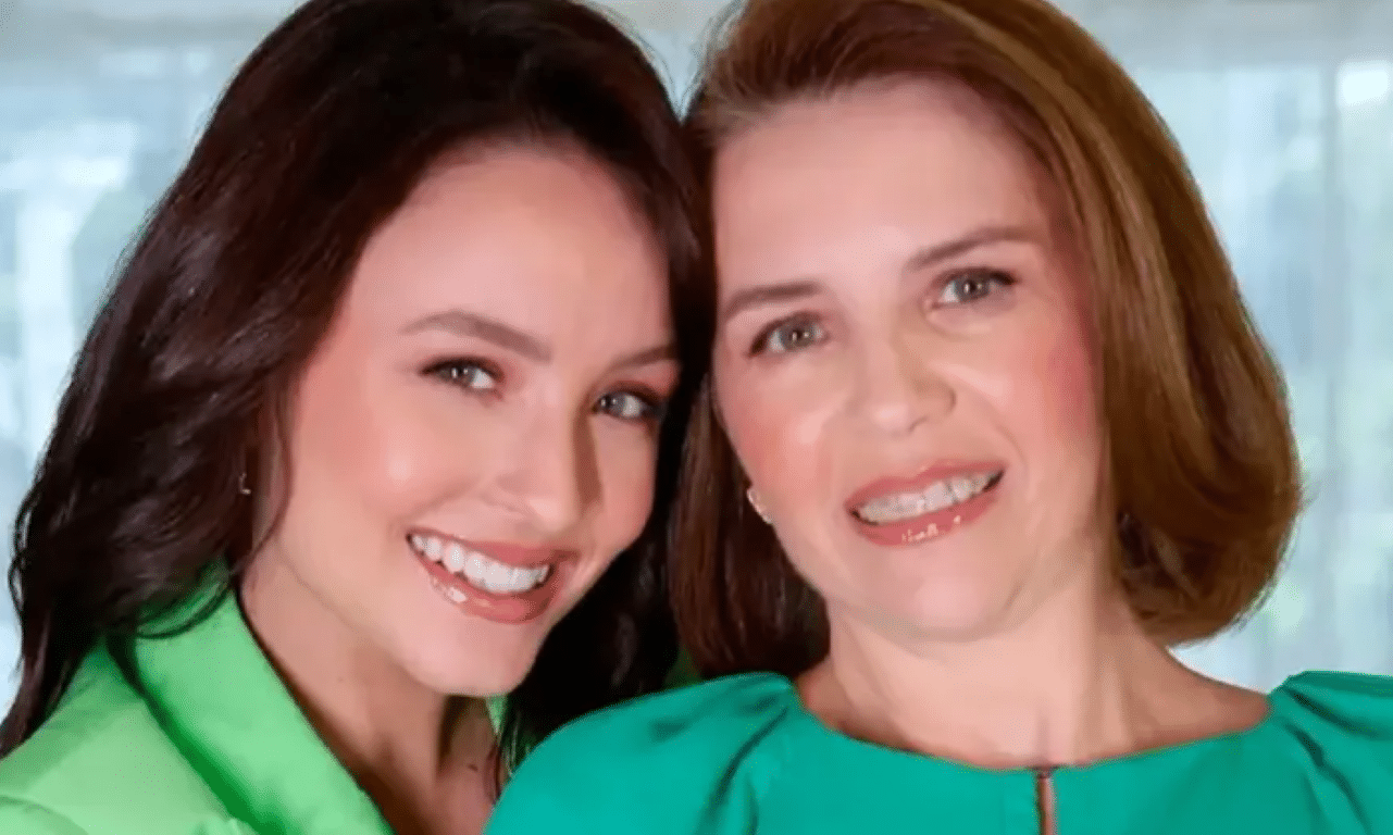 Mãe Larissa Manoela