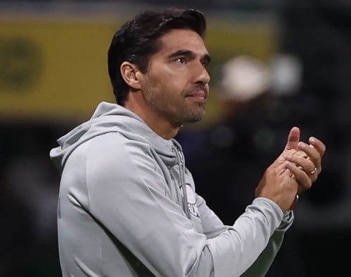 Palmeiras: Abel cogita mudanças no time do Palmeiras em treino com retorno de jovem goleiro