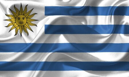 Suárez é convocado pelo Uruguai pela primeira vez desde a Copa do Mundo do Catar