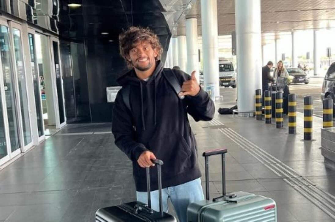 Atlético-MG anuncia contratação de Gustavo Scarpa como 'presente de Natal atrasado'