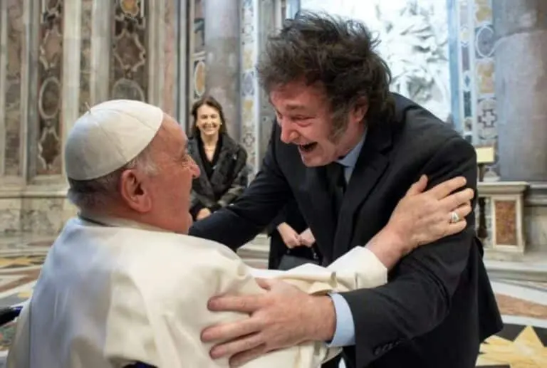 Papa Francisco Milei