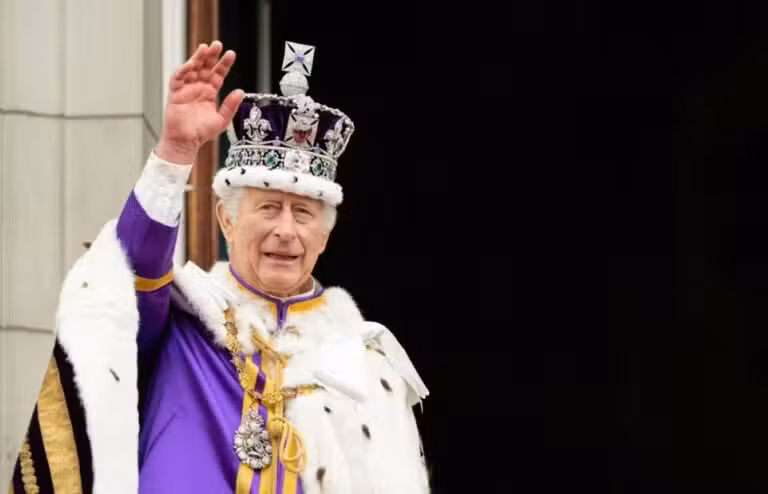 Rei Charles III