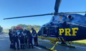 Van atropela 15 ciclistas em estrada de Minas Gerais