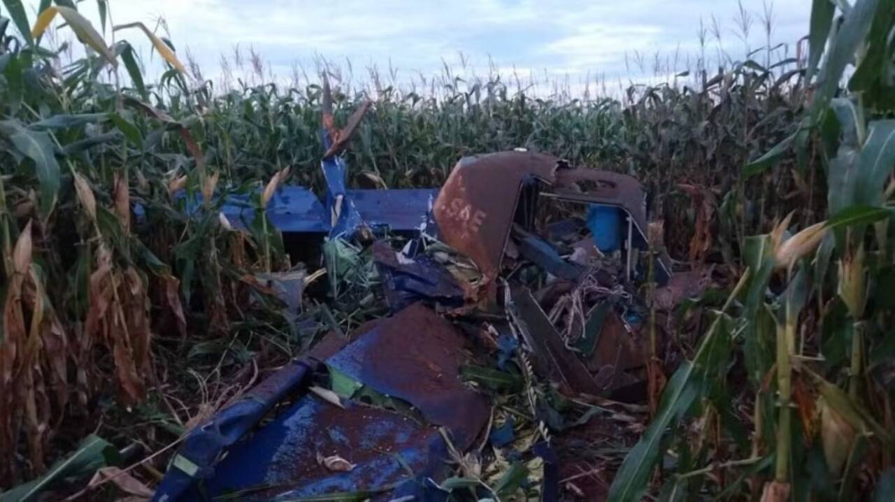Queda avião