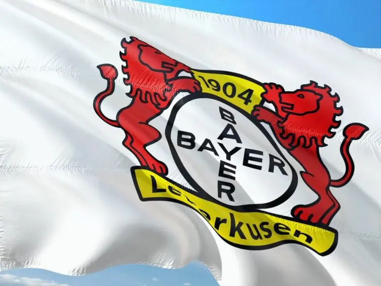 Xabi Alonso usa queda recente para fortalecer Bayer Leverkusen rumo à final da Liga Europa