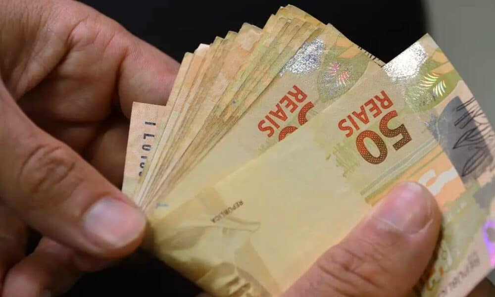 Benefício de R$ 540 pelo Bolsa do Povo: veja como desempregados podem garantir o valor