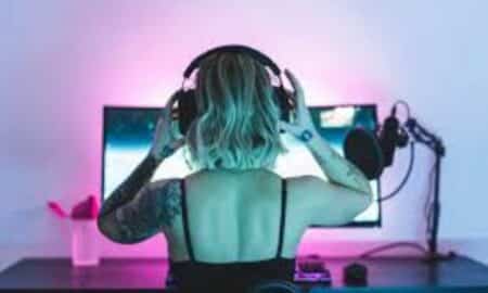 A Era das Streamers: Como as Mulheres Estão Moldando o Futuro na Twitch