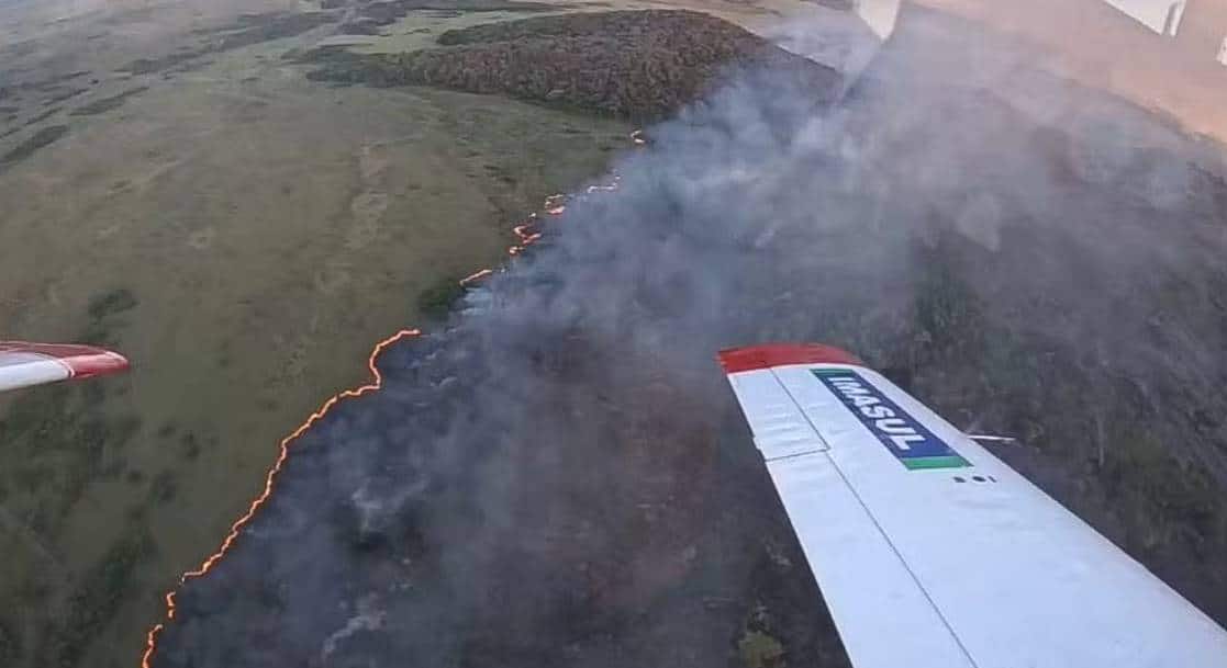 Incêndios no Pantanal disparam mais de 1000% e rio tem seca recorde