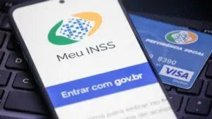 Nova lei do INSS em 2024: aposentadoria por tempo de contribuição sem idade mínima