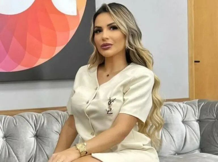 Deolane Bezerra