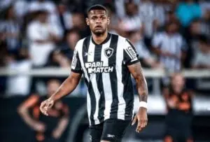 Botafogo sonha com retorno de Eduardo e Júnior Santos para fortalecer o elenco