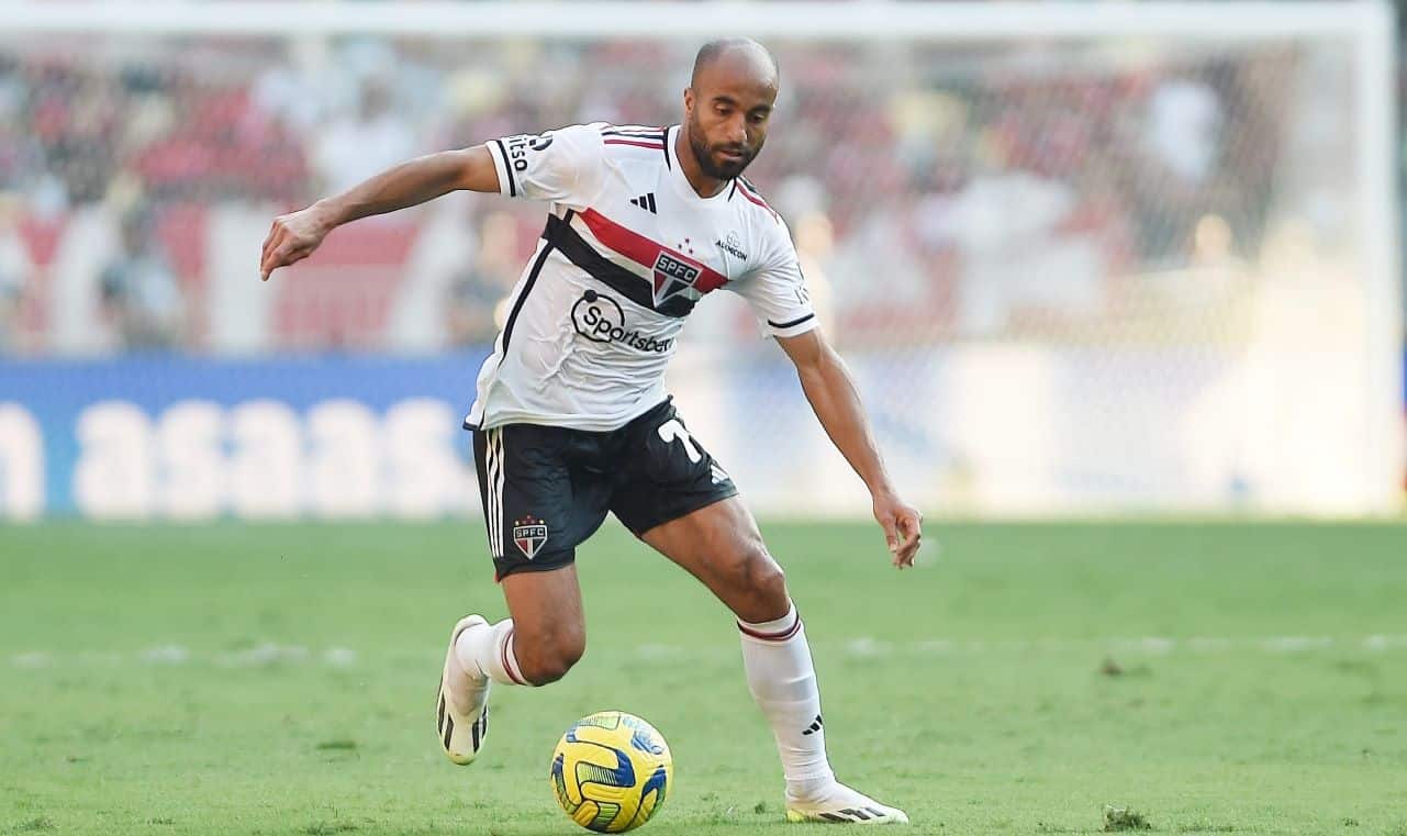 LUCAS MOURA SÃO PAULO