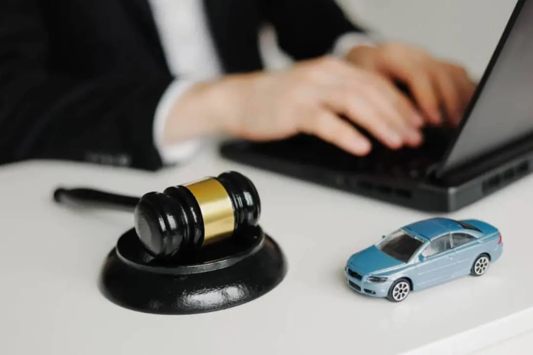 サンパウロ交通局、341台の車とオートバイを1,000レアルで仮想オークションに出品
