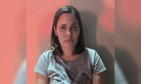 Mulher que fingia ter câncer