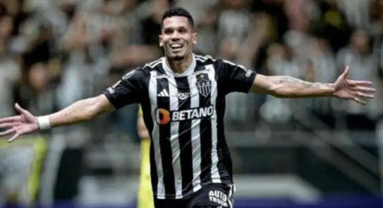 PAULINHO-ATLETICO-MG-GALO