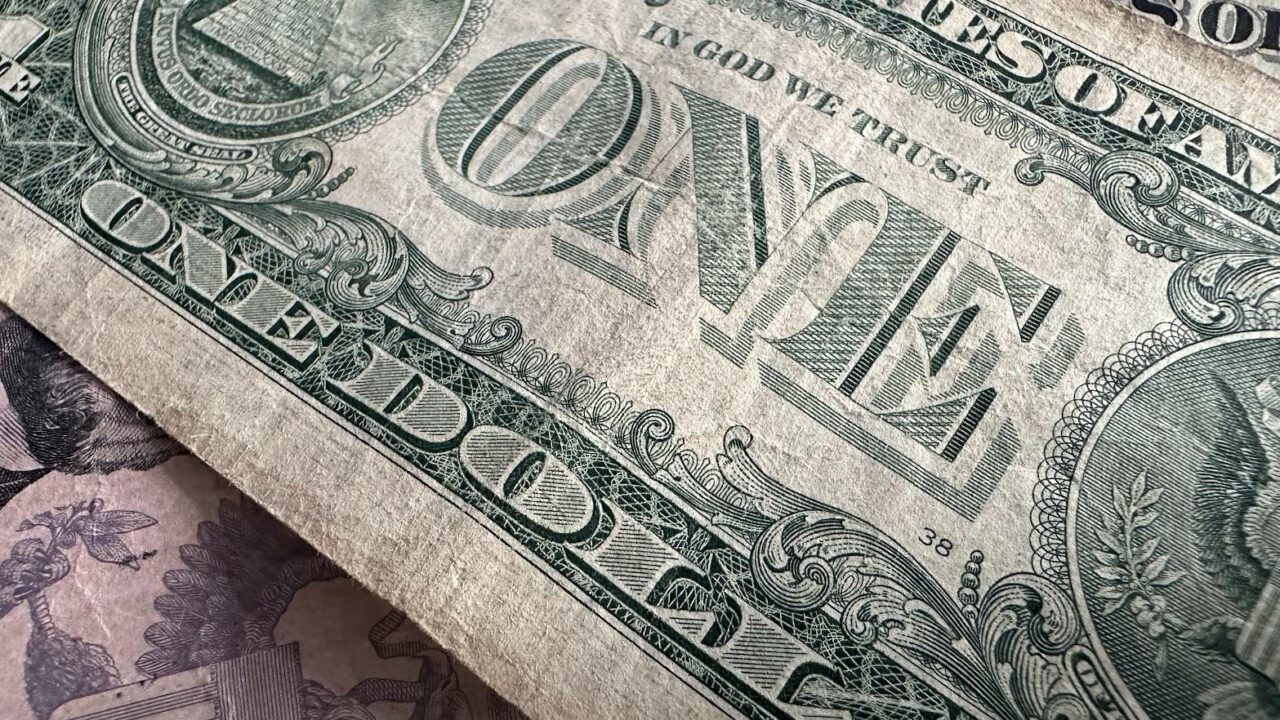 dolar eua investimento dinheiro estados unidos
