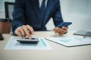 Valores de empréstimos consignados do INSS serão devolvidos por bancos após decisão judicial