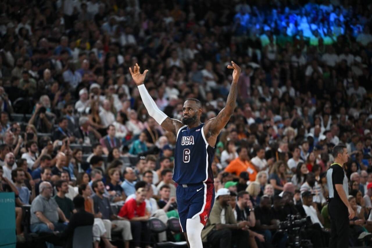 LeBron James proíbe filho Bronny de chamá-lo de pai nos treinos dos Lakers