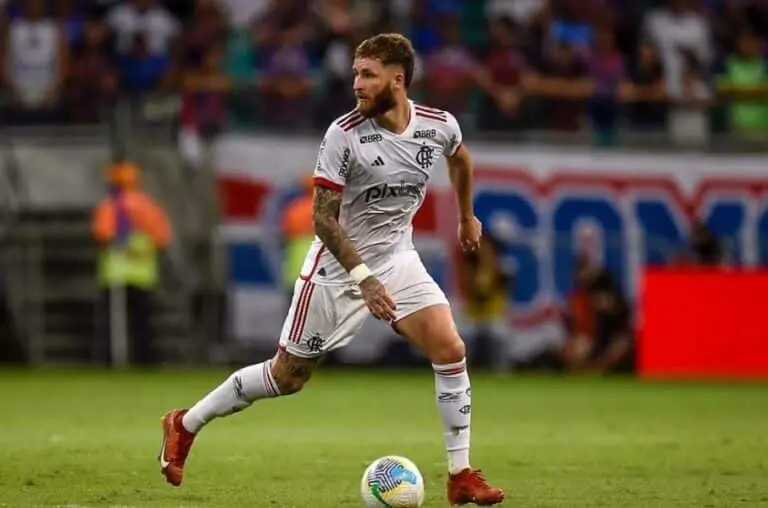 leo pereira flamengo