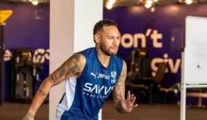 Neymar pode estar de volta ao Barcelona, e Santos fica atento ao desenvolvimento