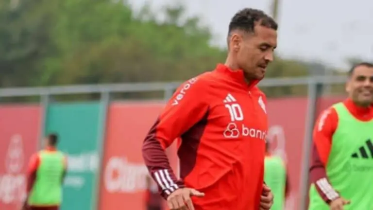 Alan Patrick Jogador Internacional