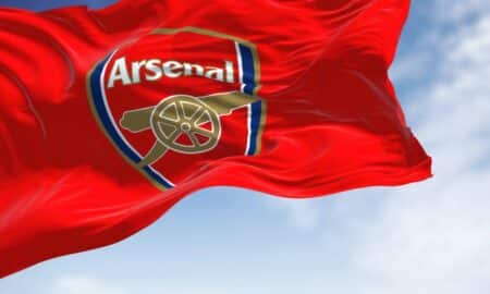 Cartão Vermelho: Arsenal perde Trossard expulso, mas segue firme contra o Manchester City