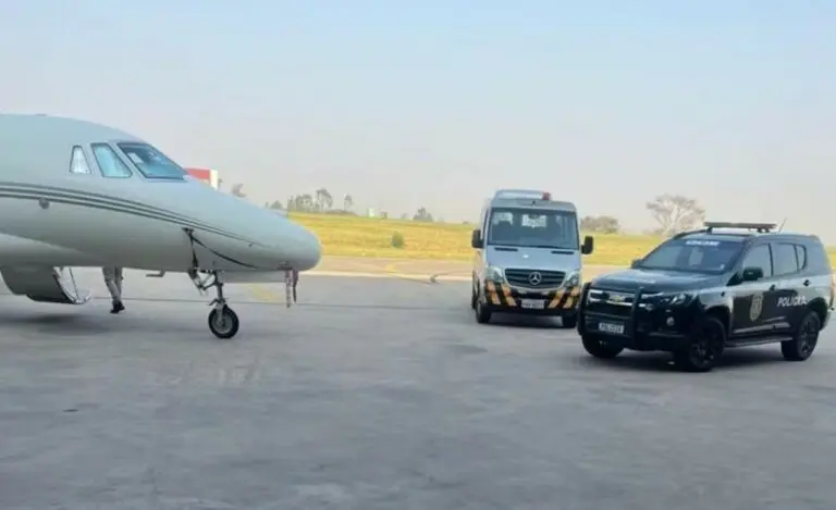 Avião Gusttavo Lima