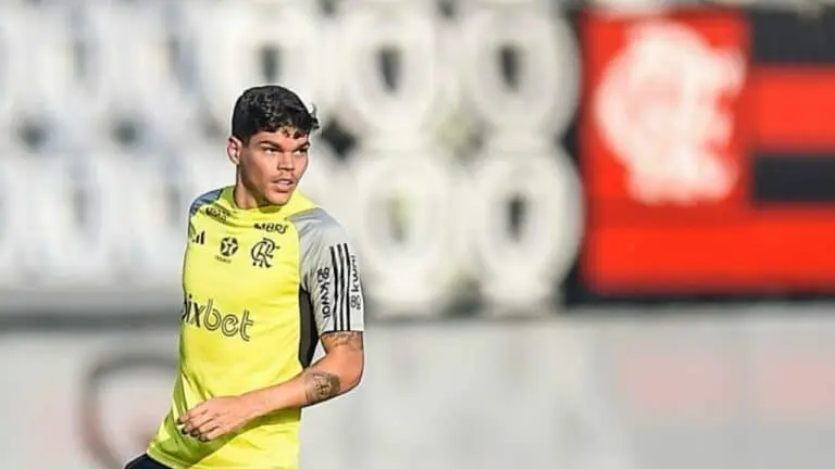 Ayrton Lucas Flamengo