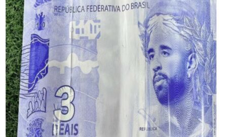 Caio alexandre nota de 3 reais