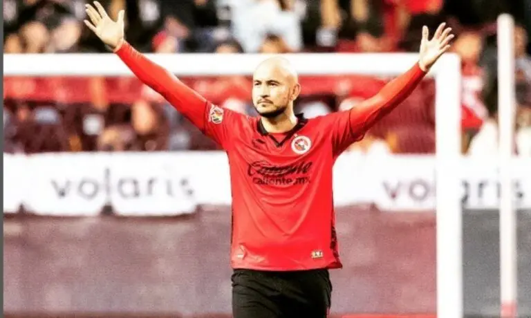 Carlos González