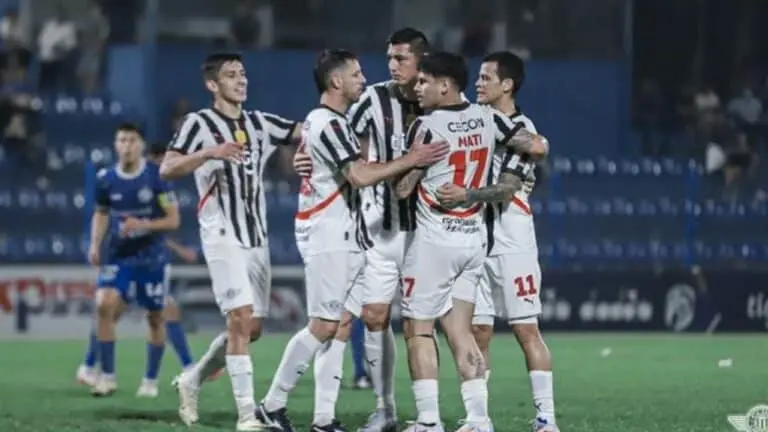 Clube libertad jogo