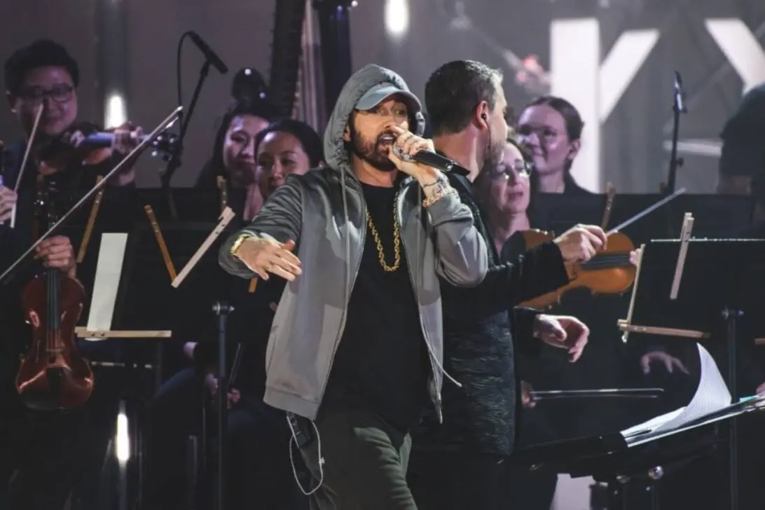 Eminem alfineta Diddy em novo álbum e reacende polêmicas com letras impactantes