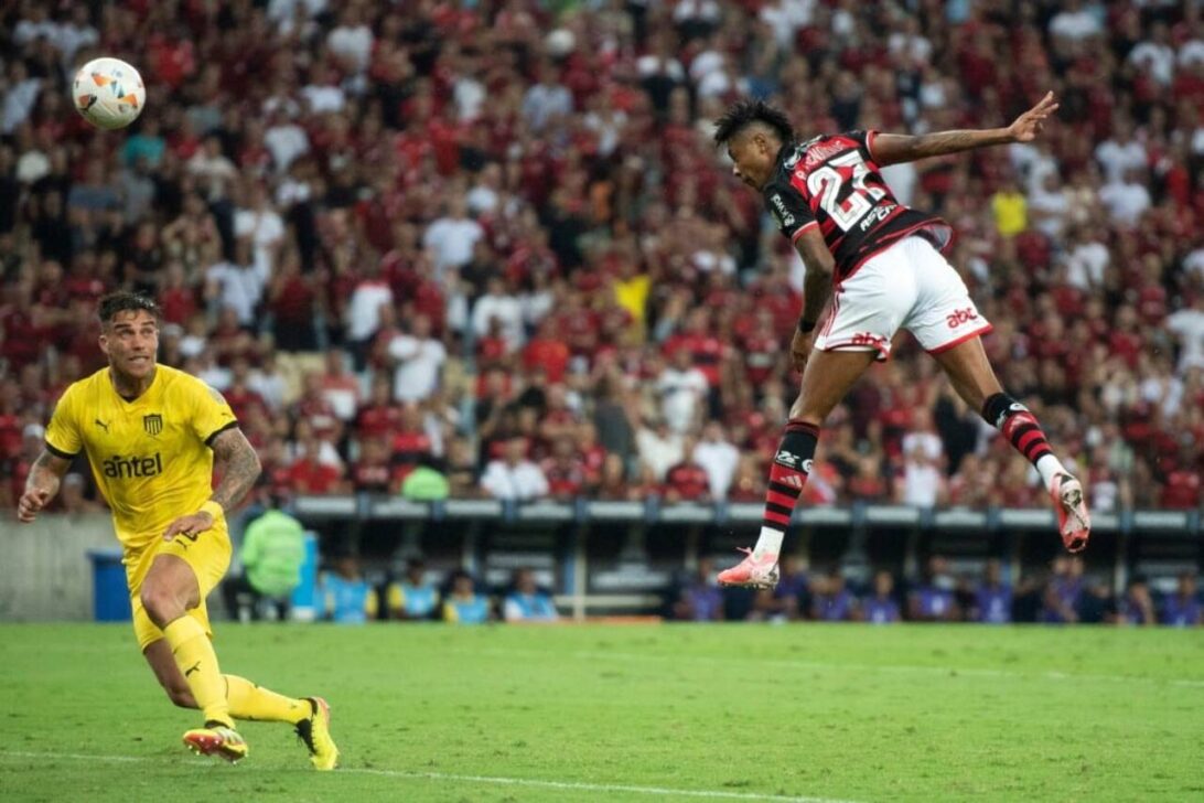 Flamengo x Peñarol Bruno Henrique