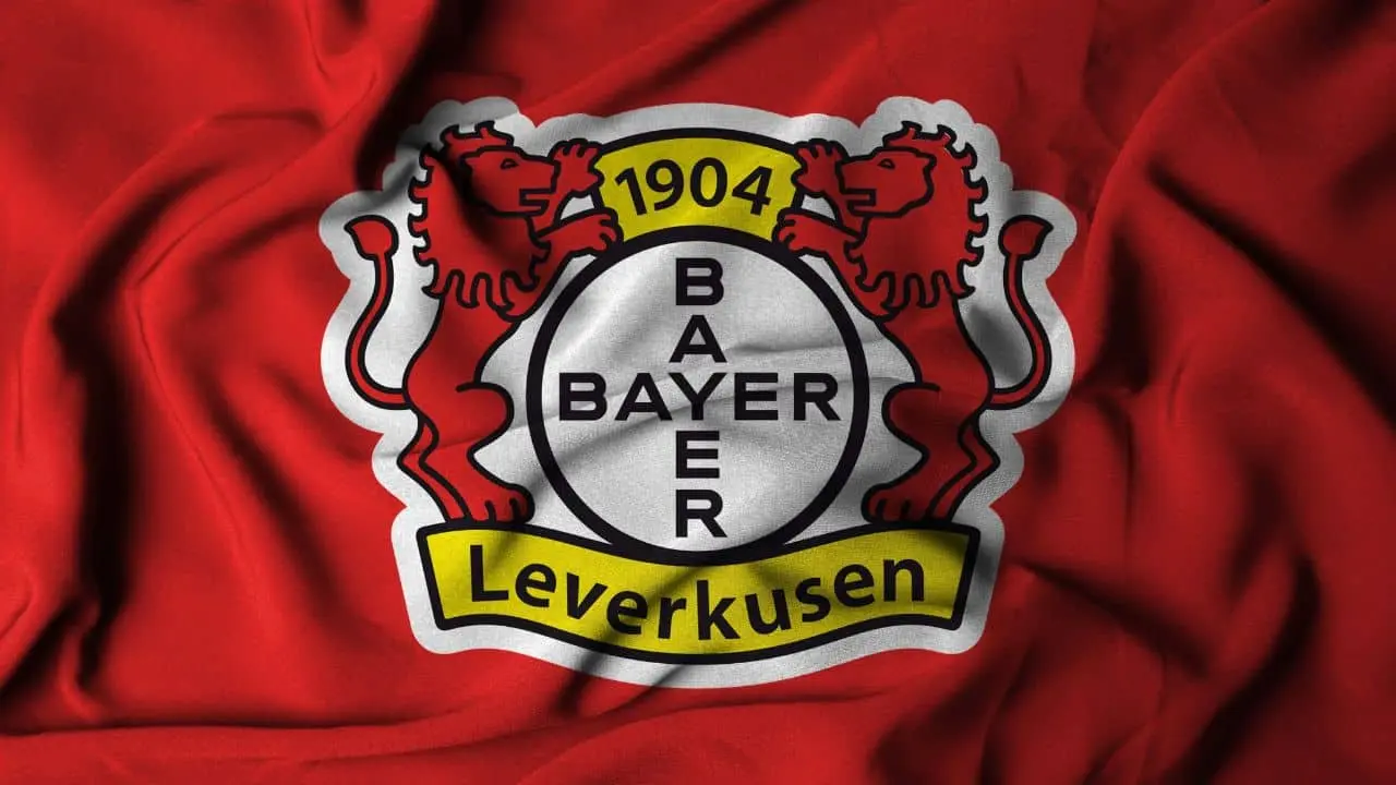 Thrilling draw between Bayer Leverkusen and Holstein Kiel: the game continues at 84 minutes with a 2-2 score