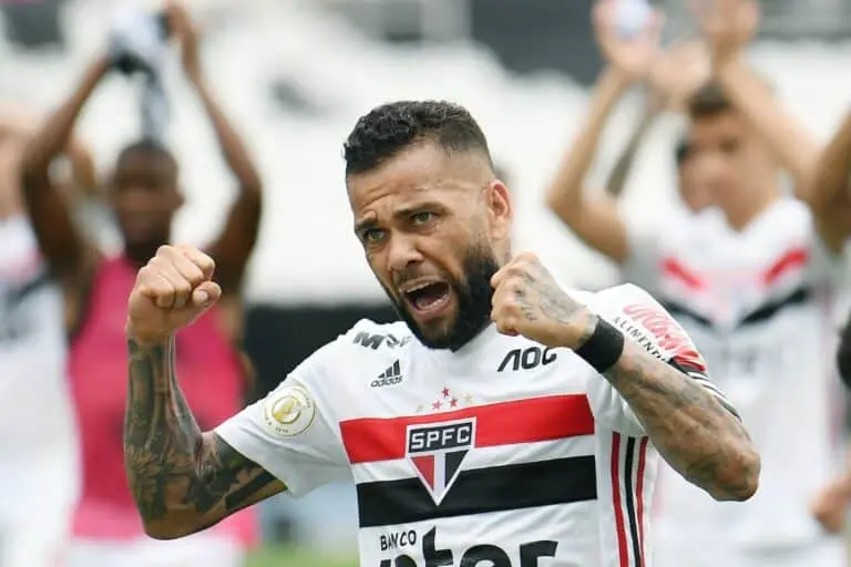 daniel alves sao paulo