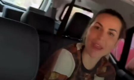 deolane bezerra no carro