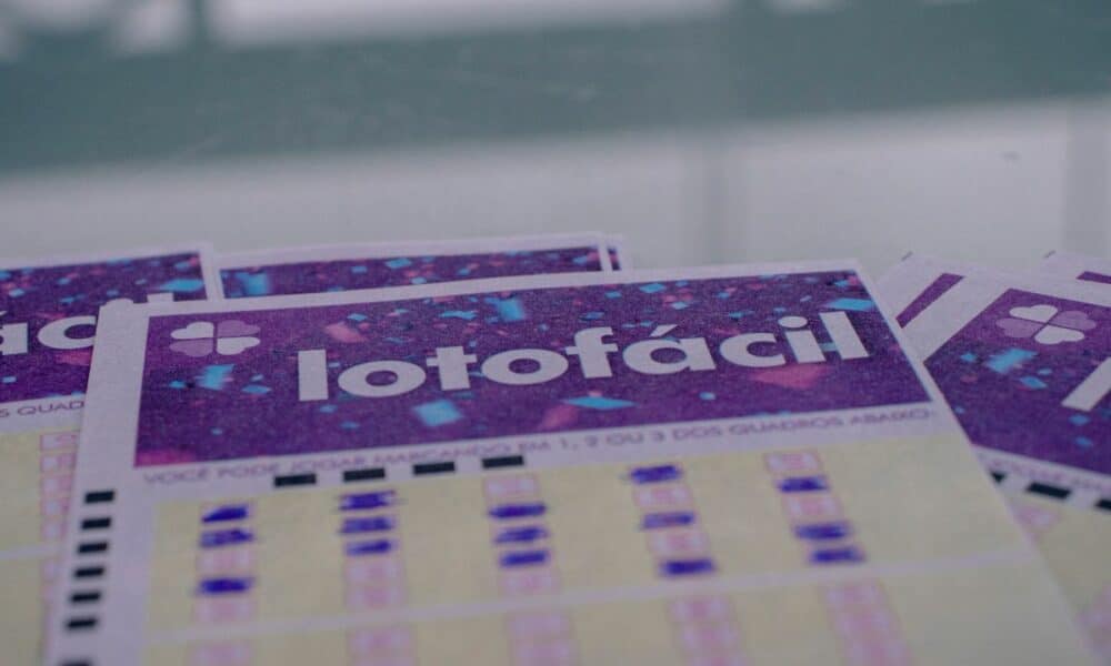 Lotofácil 3457: R$ 1,8 milhão em jogo no sorteio desta quinta-feira