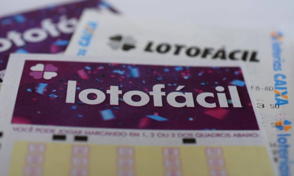 Resultado Lotofácil 3463 com as dezenas nas Loterias Caixa com prêmio de R$ 1,8 milhão