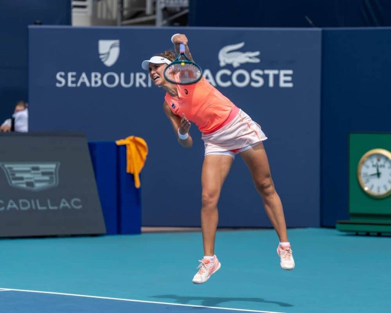 Bia Haddad avança no WTA 500 de Ningbo e enfrenta Paula Badosa nas quartas de final
