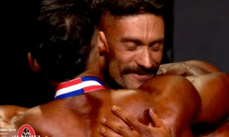 Chris Bumstead (CBum) se emociona ao conquistar o hexacampeonato no Mr. Olympia e anuncia aposentadoria