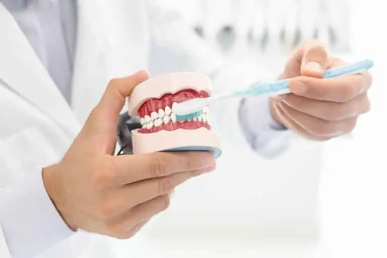 Dentes Mau hálito
