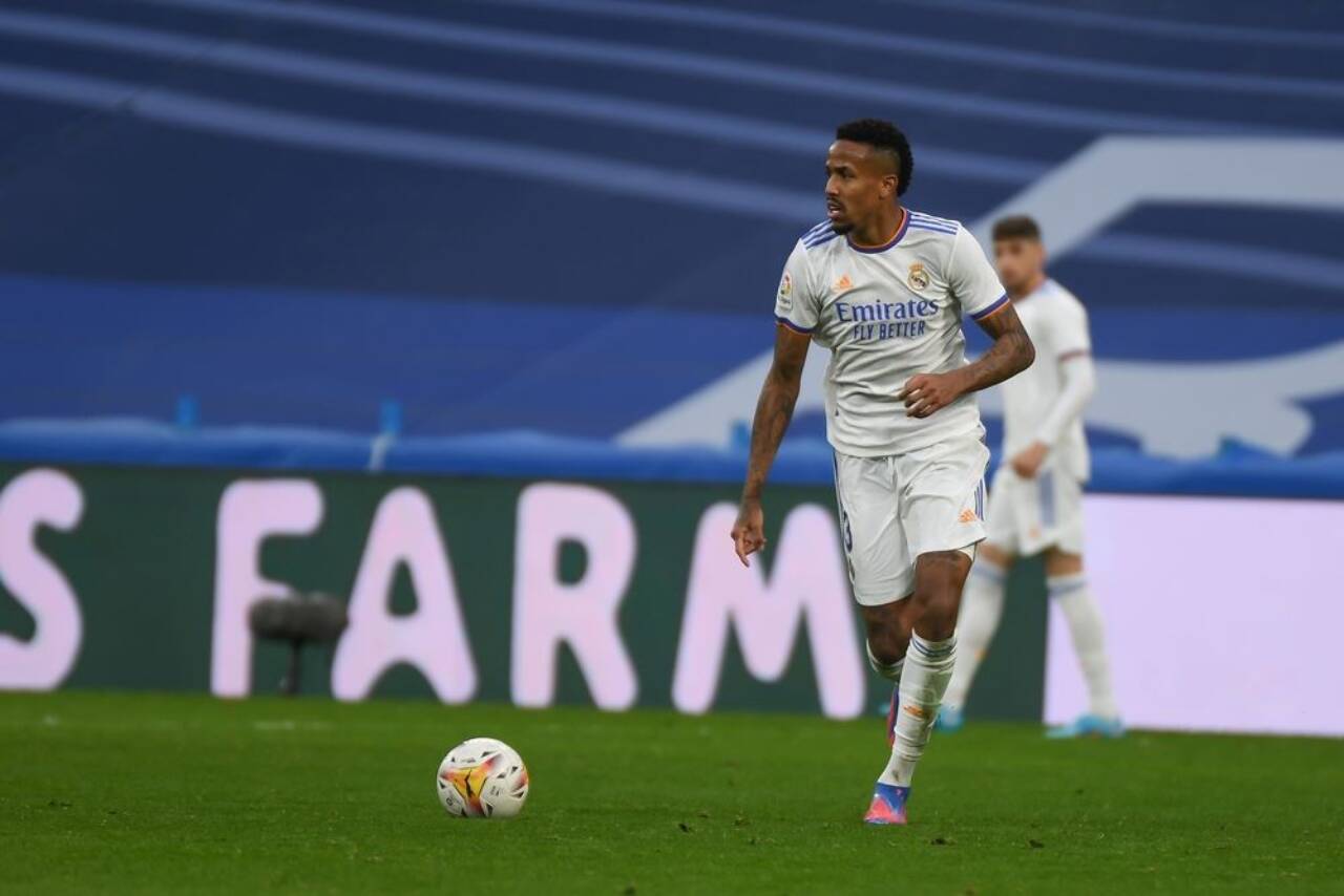 Real Madrid se prepara para retorno de Éder Militão após lesão muscular