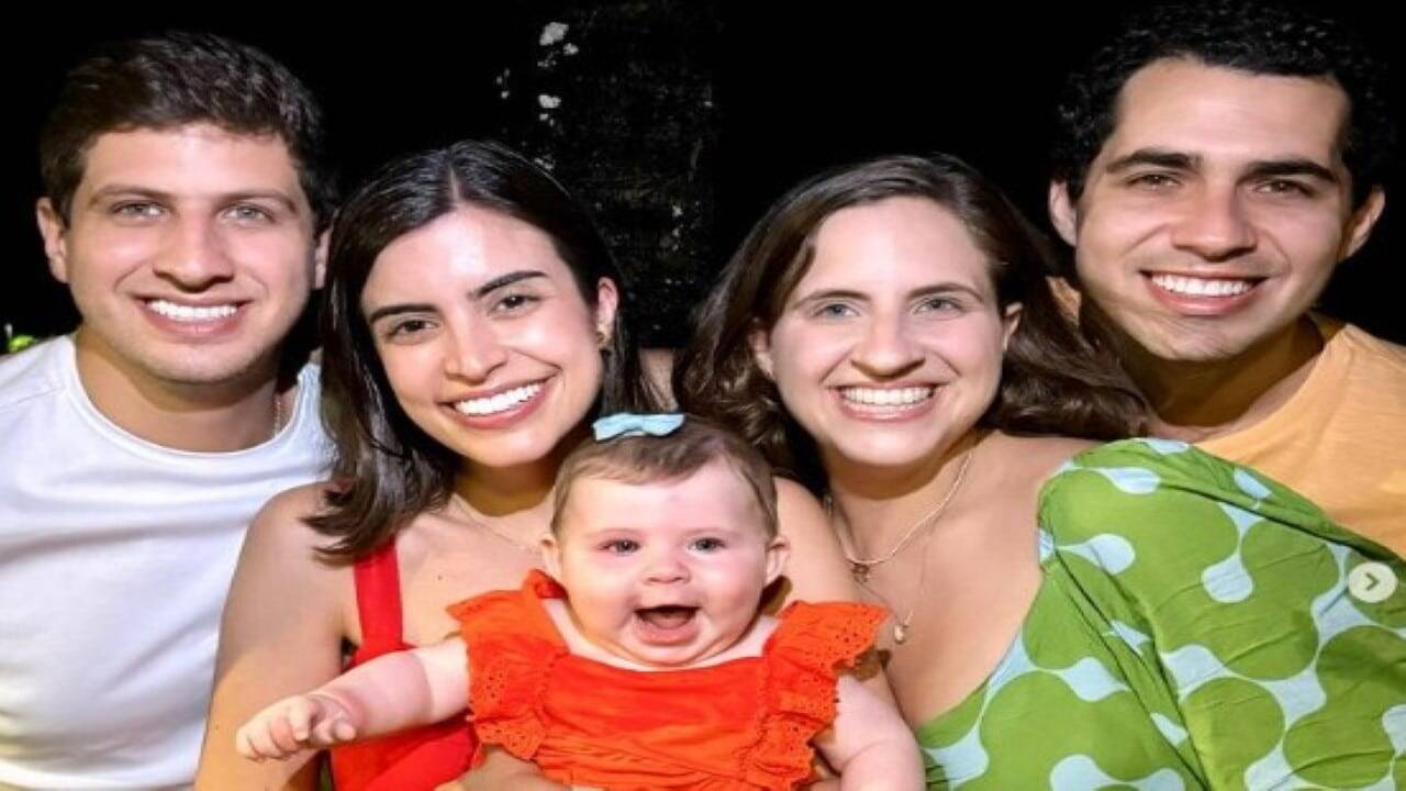 João Campos, Tabata Amaral, Maria Helena e seus pais