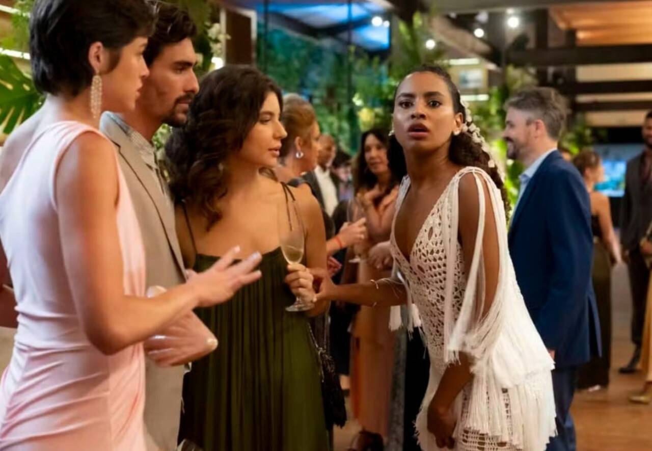 Novela “Mania de Você” enfrenta reviravoltas intensas: apagão, chantagem e casamento cancelado