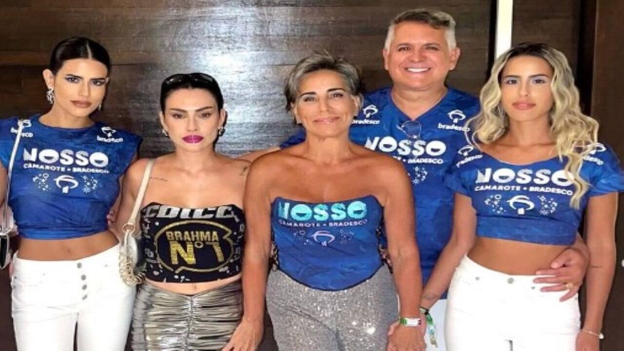 Antônia, Cléo, Glória Pires, Ana Morais e Orlando Morais