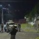 Policiais negociam com atirador