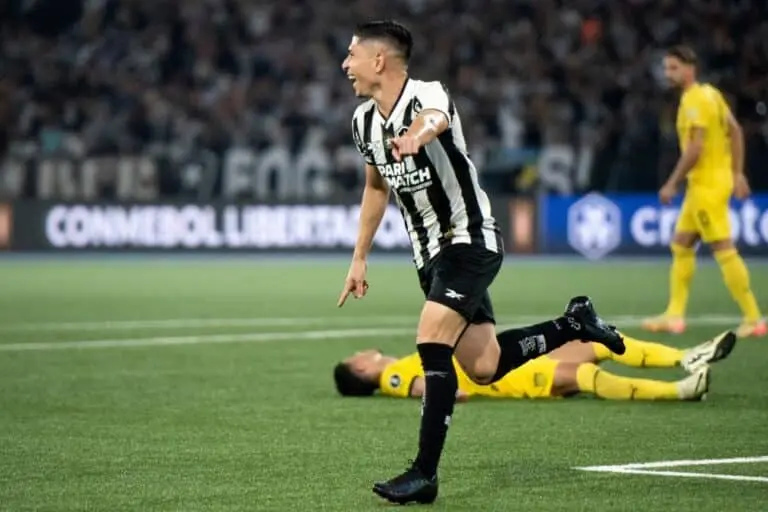 Savarino Botafogo Peñarol