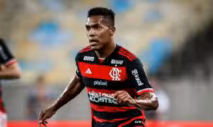 Alex Sandro joga hoje? Onde assistir Estudiantes x Flamengo hoje pela Conmebol Libertadores